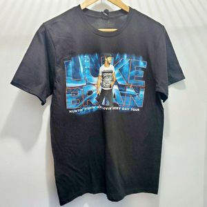 Luke Bryan Huntin' Fishin' And Lovin' Every‎ Day 2017 Concert Tour T-Shirt M